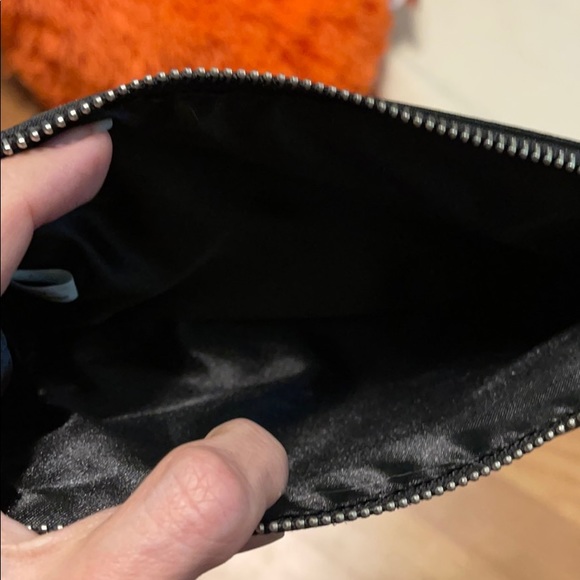 NWT Victoria Secrets sequined makeup bag - Picture 3 of 5